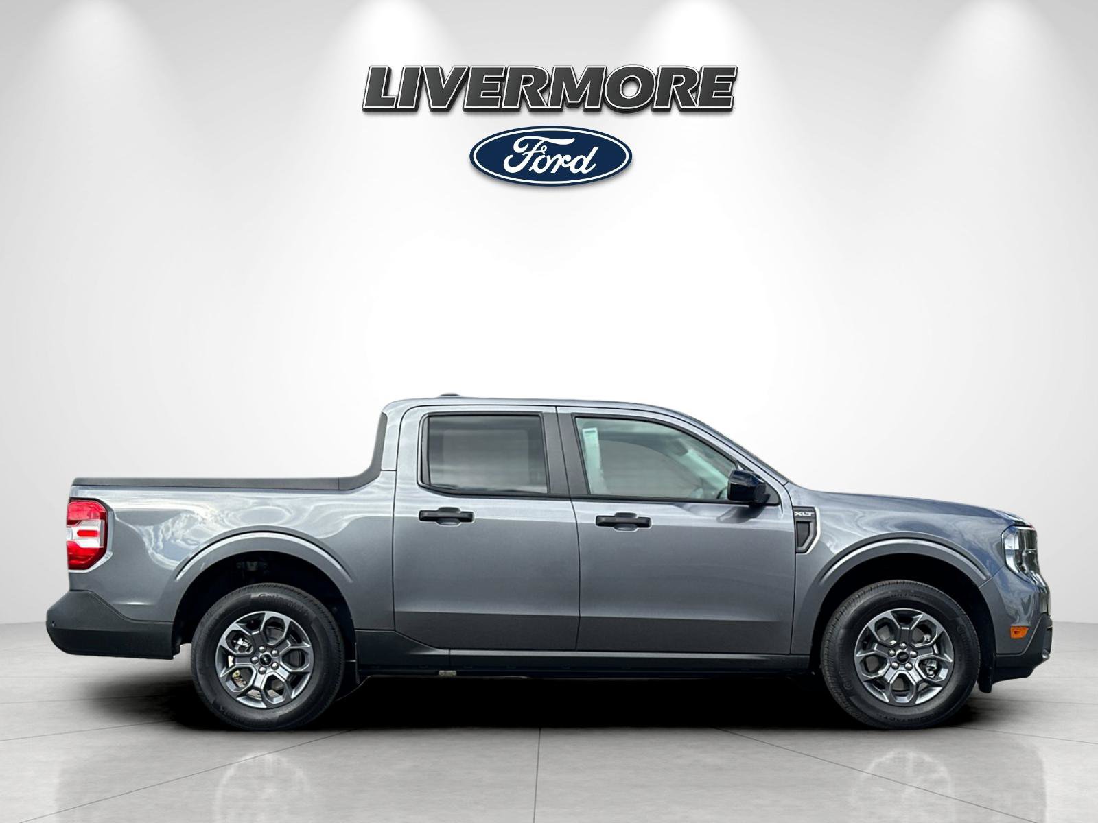 New 2026 Ford Maverick XLT w/ Equipment Group 301A AWD/4WD image 2