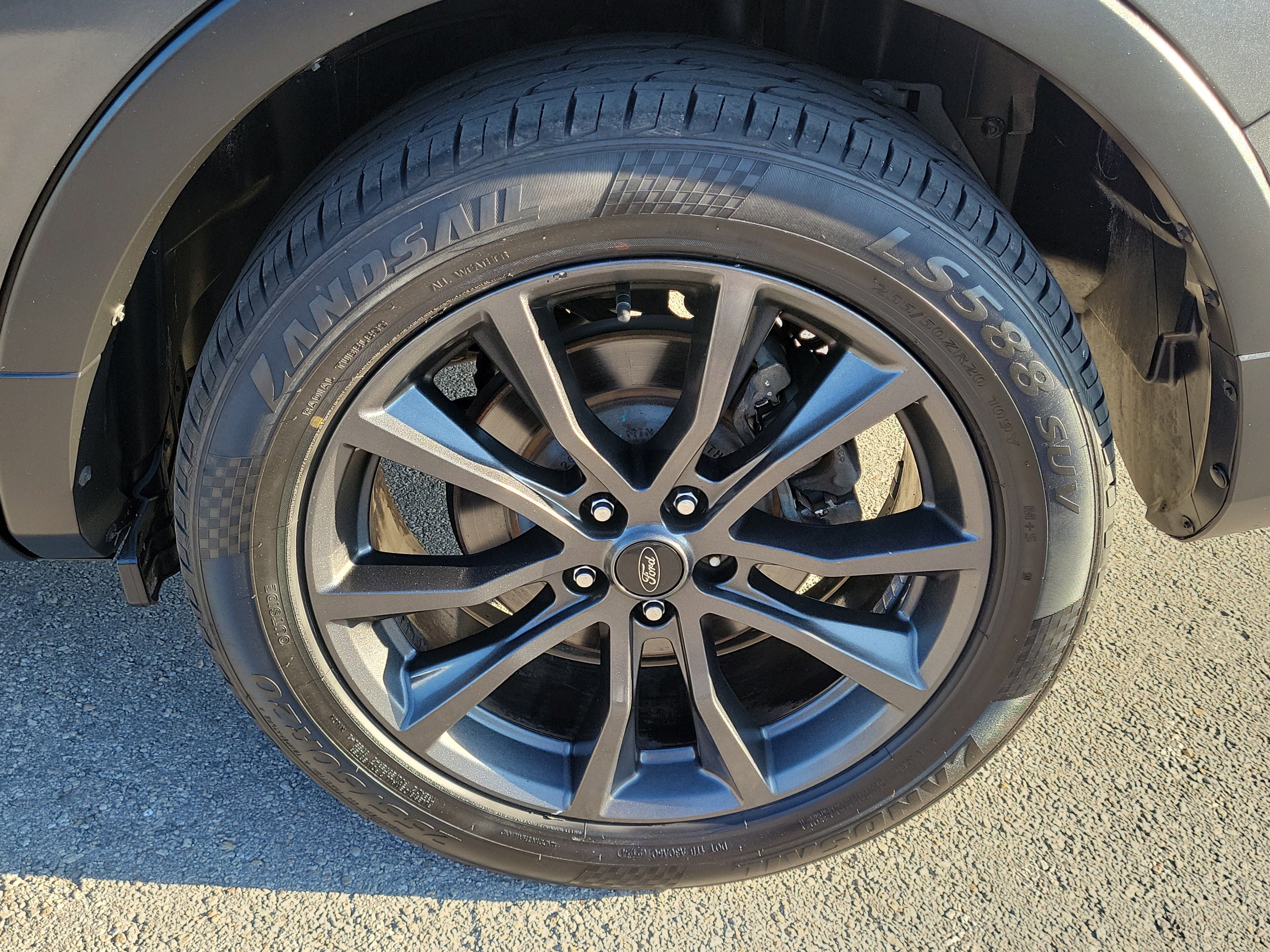 Used 2019 Ford Explorer XLT w/ Equipment Group 202A image 29