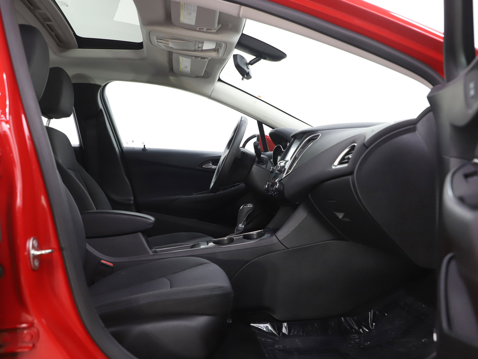 Used 2017 Chevrolet Cruze LT w/ Sun And Sound Package image 12