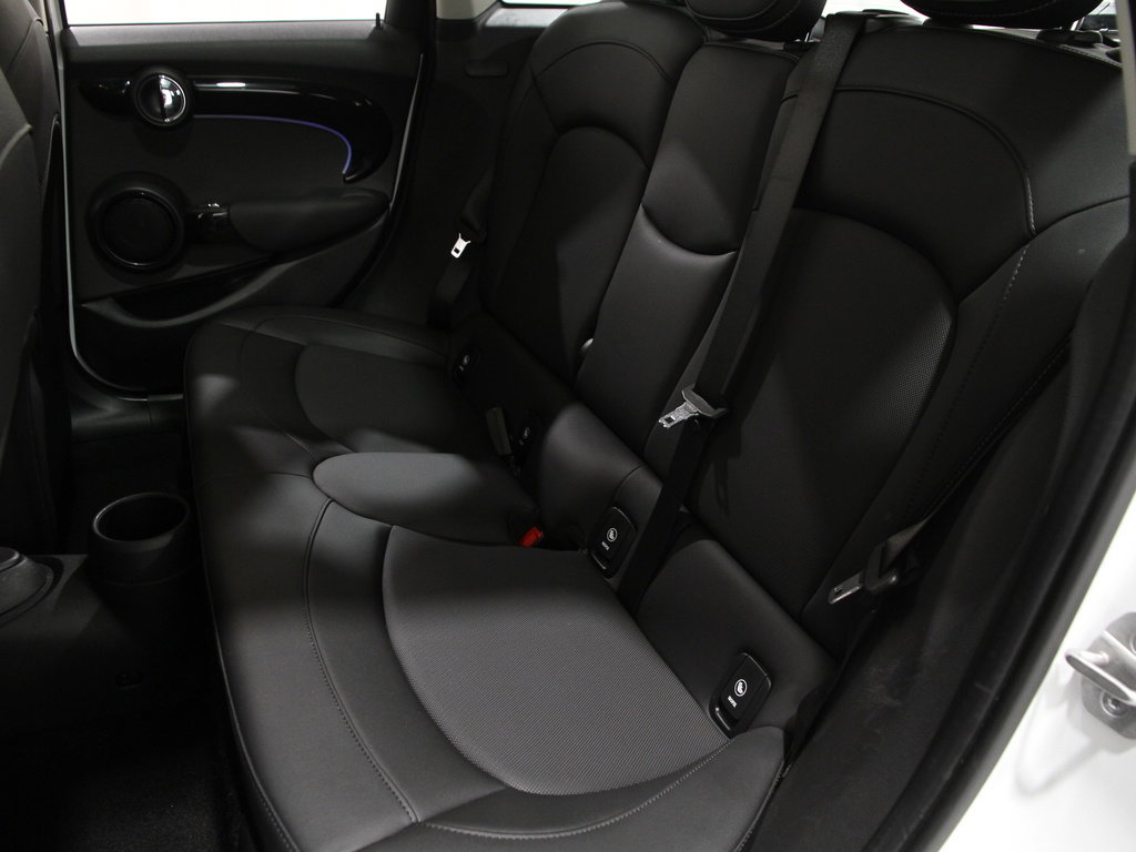 Certified 2024 MINI Cooper S image 17