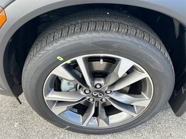New 2026 INFINITI QX60 Pure w/ Family Package image 10