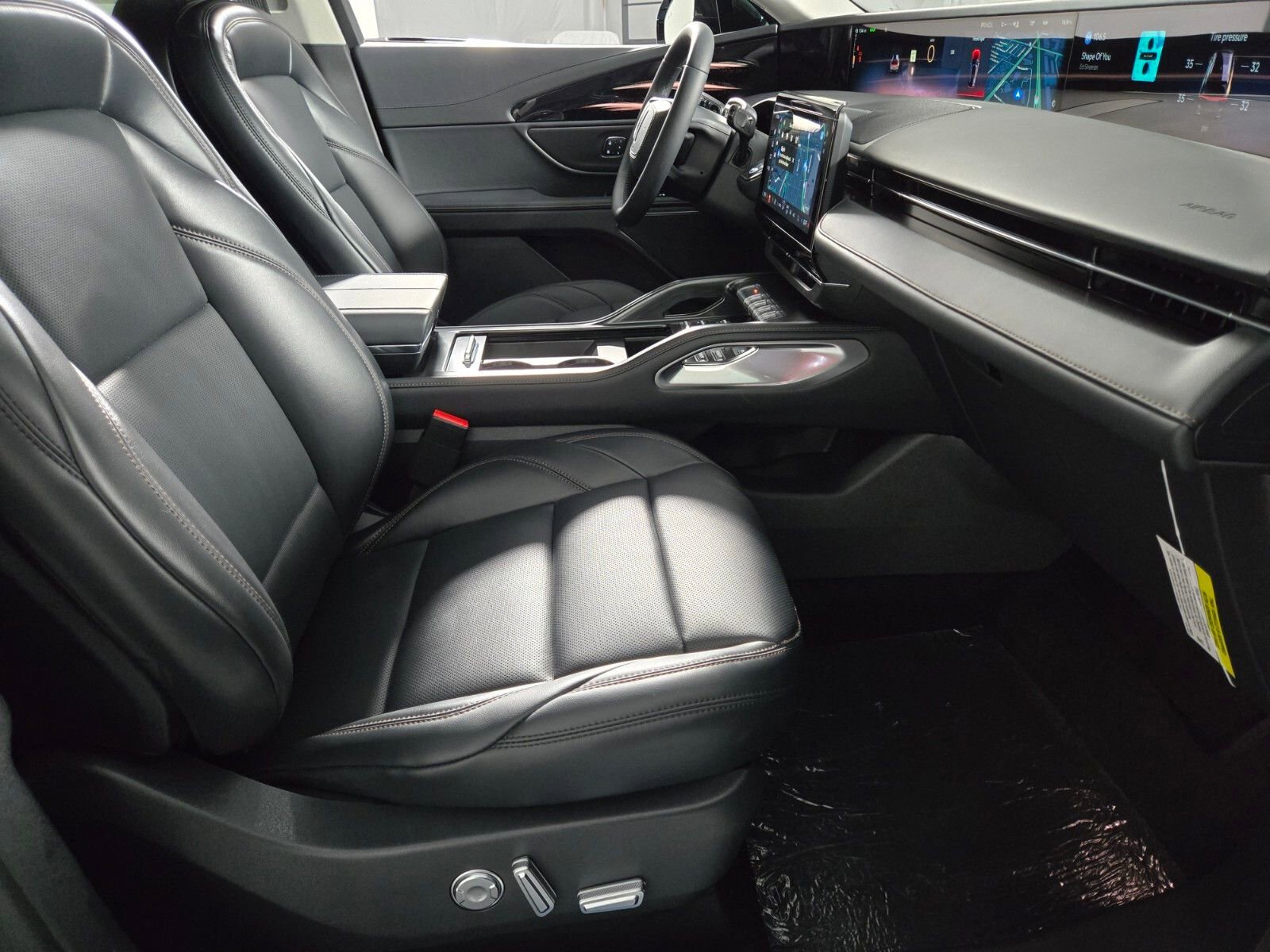 New 2026 Lincoln Nautilus Premier w/ Jet Appearance Package image 19