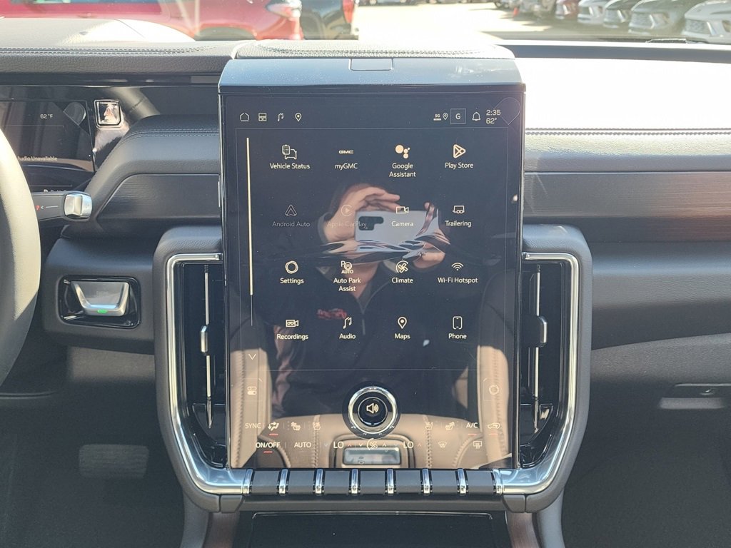 New 2026 GMC Yukon XL Denali w/ Denali Reserve Package image 30