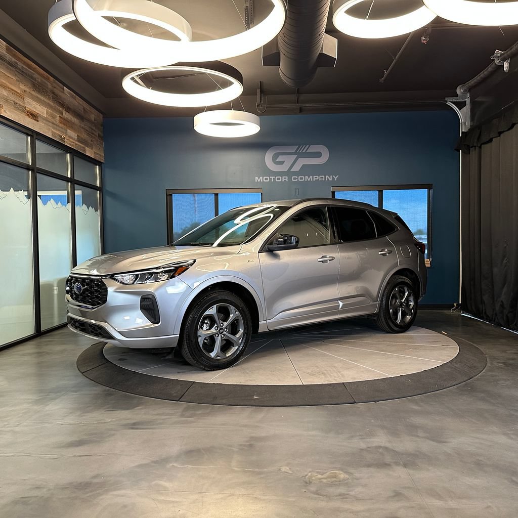 Used 2024 Ford Escape ST-Line w/ Tech Pack #1 AWD/4WD image 7