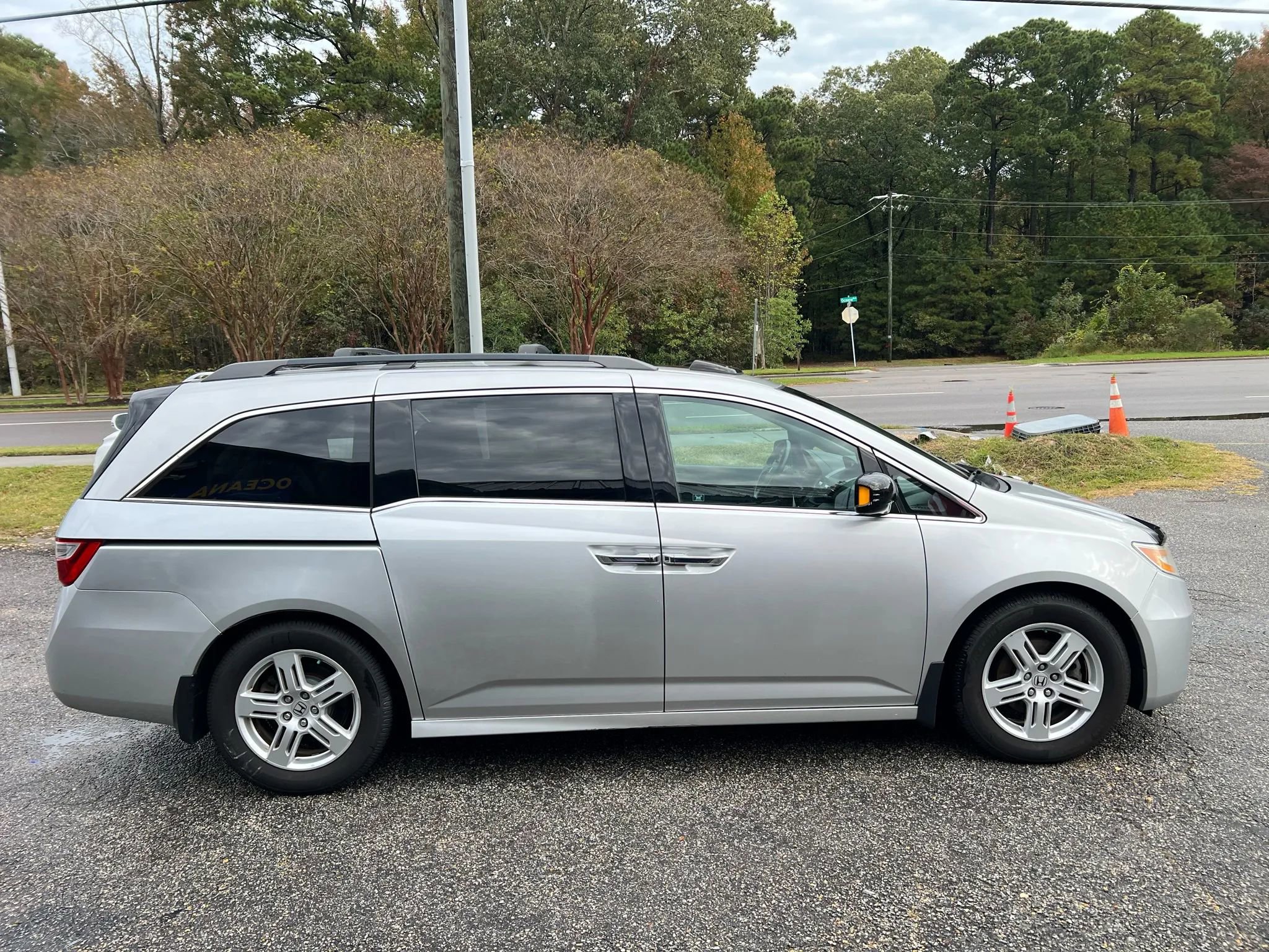 Used 2012 Honda Odyssey Touring image 4