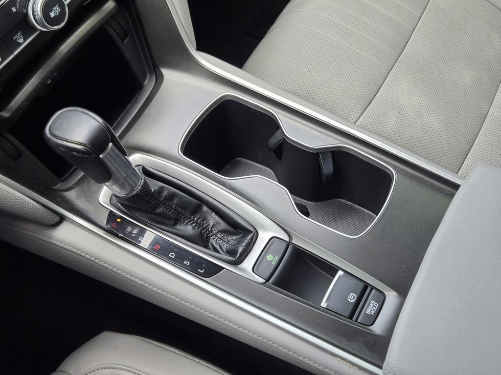 Used 2018 Honda Accord EX-L image 24
