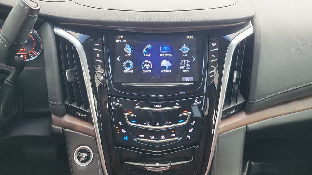 Used 2018 Cadillac Escalade Premium Luxury RWD image 14