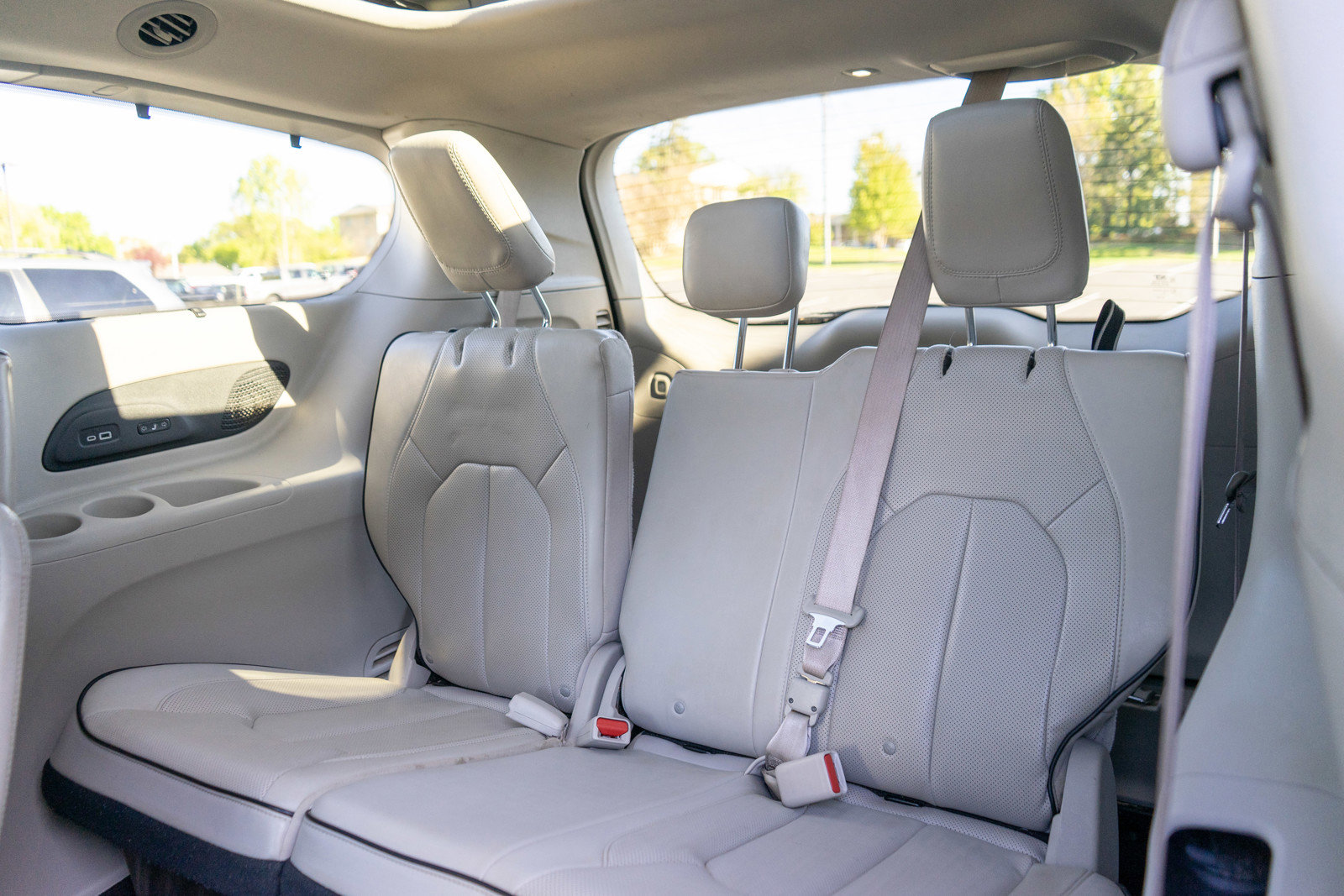Used 2021 Chrysler Pacifica Limited w/ Premium & Safety Sphere Group AWD/4WD image 32