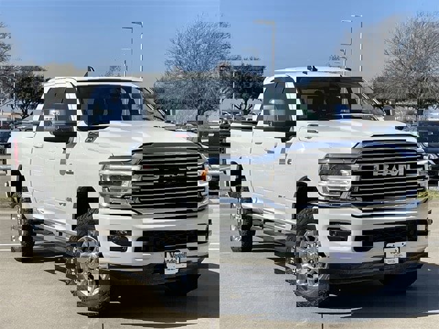 Used 2024 RAM 2500 Laramie w/ Towing Technology Group image 2