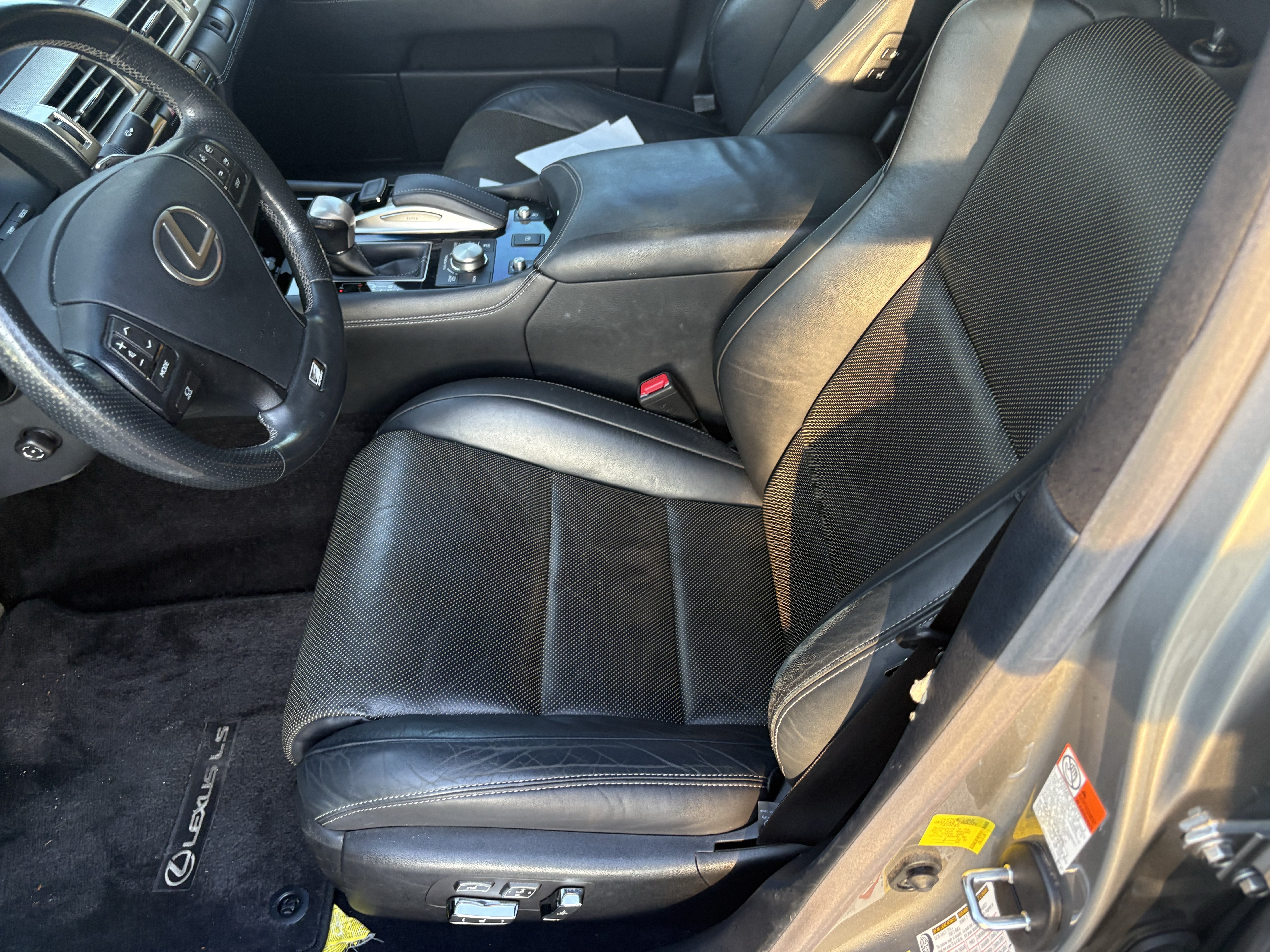 Used 2016 Lexus LS 460 AWD w/ F Sport Package image 7
