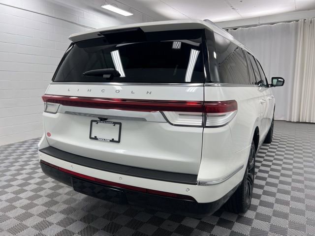 Used 2024 Lincoln Navigator L Reserve image 6