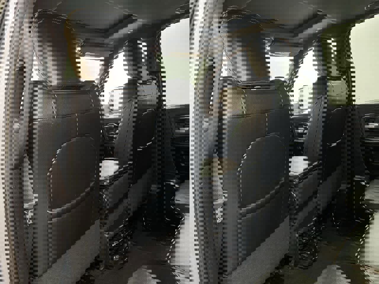 Used 2020 RAM 3500 Laramie image 16