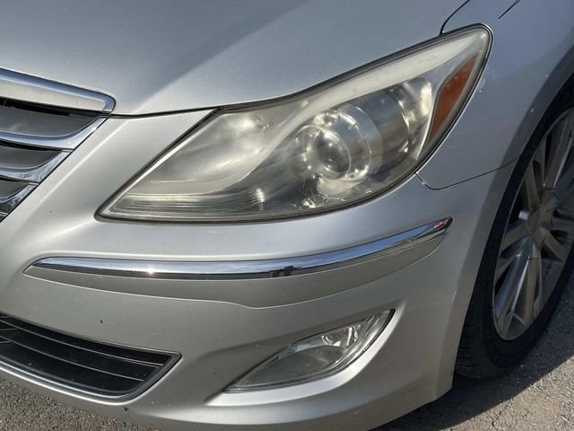 Used 2013 Hyundai Genesis 3.8 w/ Premium Pkg image 8