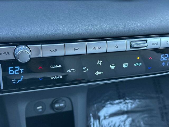 Used 2023 Hyundai Ioniq 5 Limited image 24