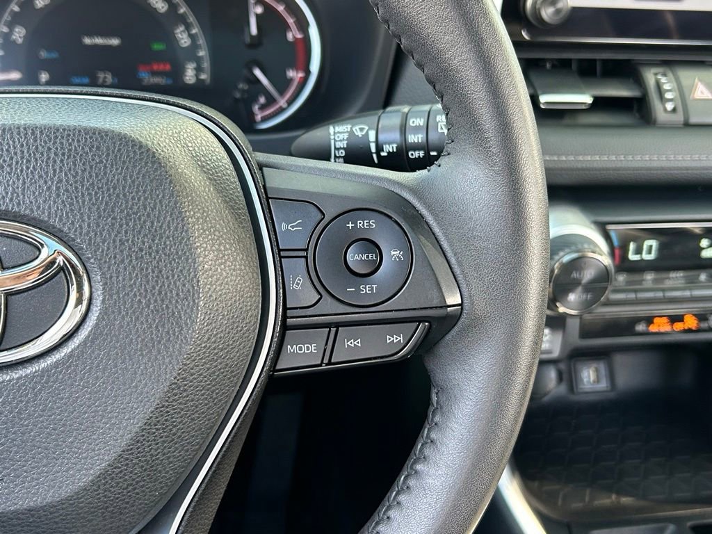 Used 2023 Toyota RAV4 XLE Premium image 47
