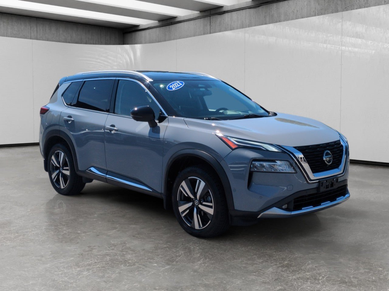 Used 2021 Nissan Rogue Platinum AWD/4WD image 1