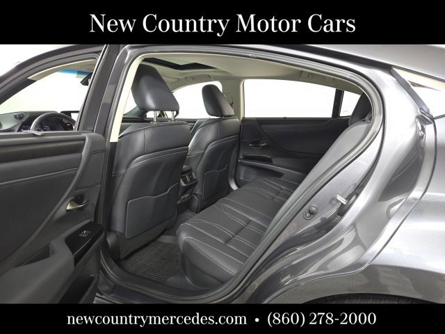 Used 2023 Lexus ES 300h Ultra Luxury w/ Accessory Package (Z2) FWD image 15