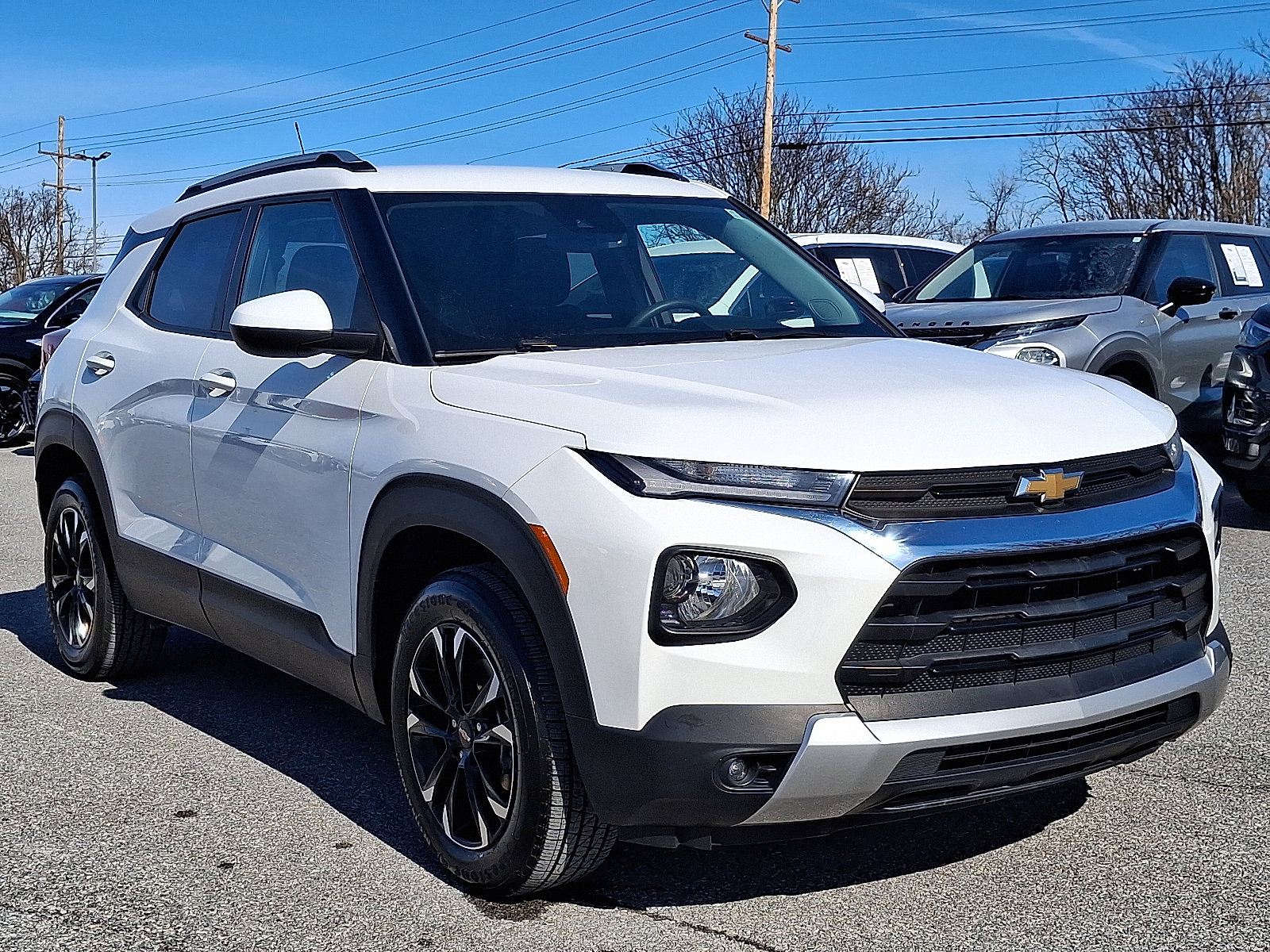 Used 2023 Chevrolet TrailBlazer LT w/ Convenience Package image 3