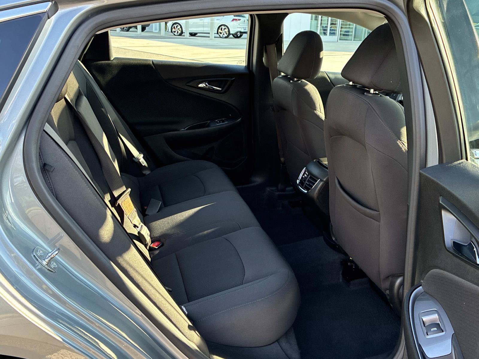 Used 2023 Chevrolet Malibu LT FWD image 11