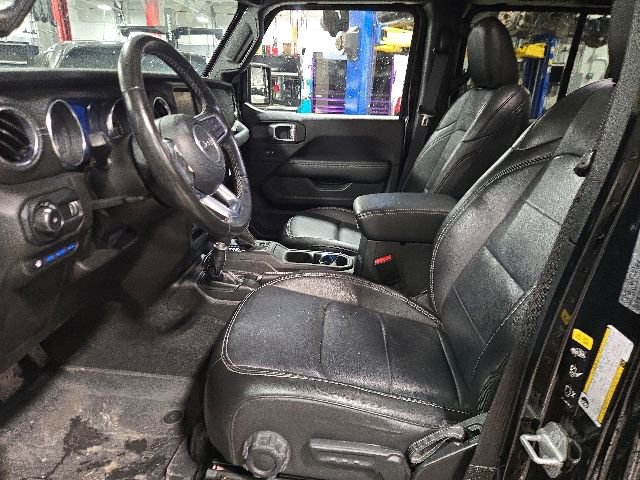 Used 2023 Jeep Wrangler Unlimited Sahara w/ Cold Weather Group AWD/4WD image 14
