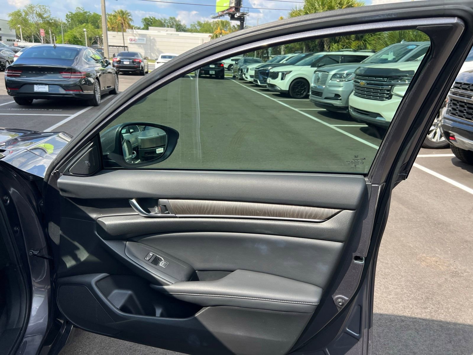 Used 2022 Honda Accord Touring image 48