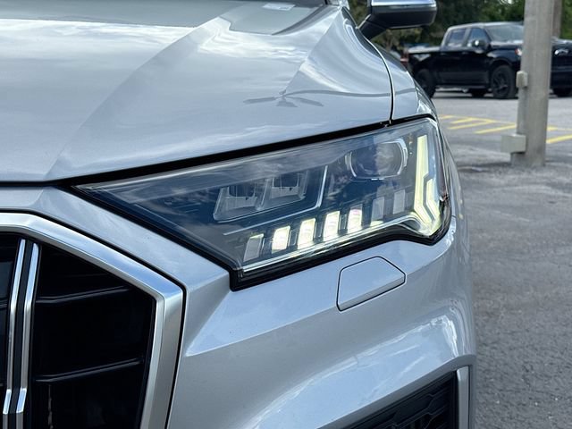 Used 2021 Audi SQ7 Prestige AWD/4WD image 9