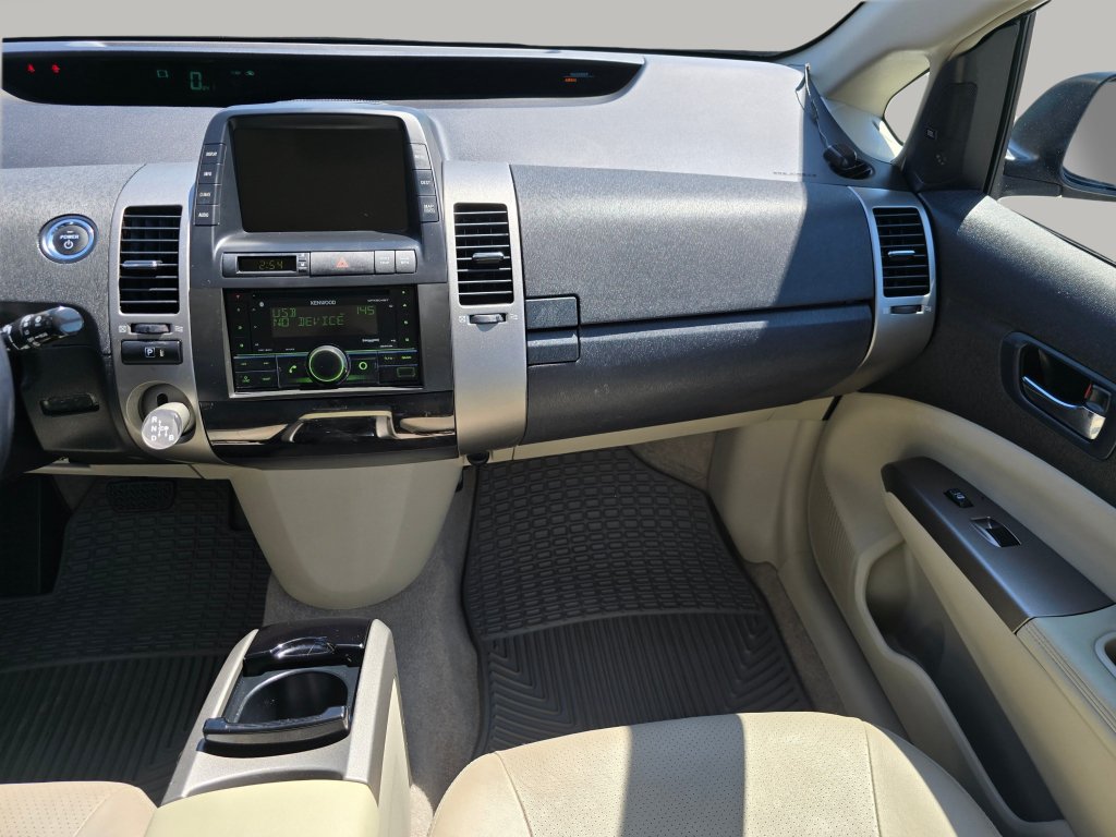 Used 2007 Toyota Prius Touring FWD image 4