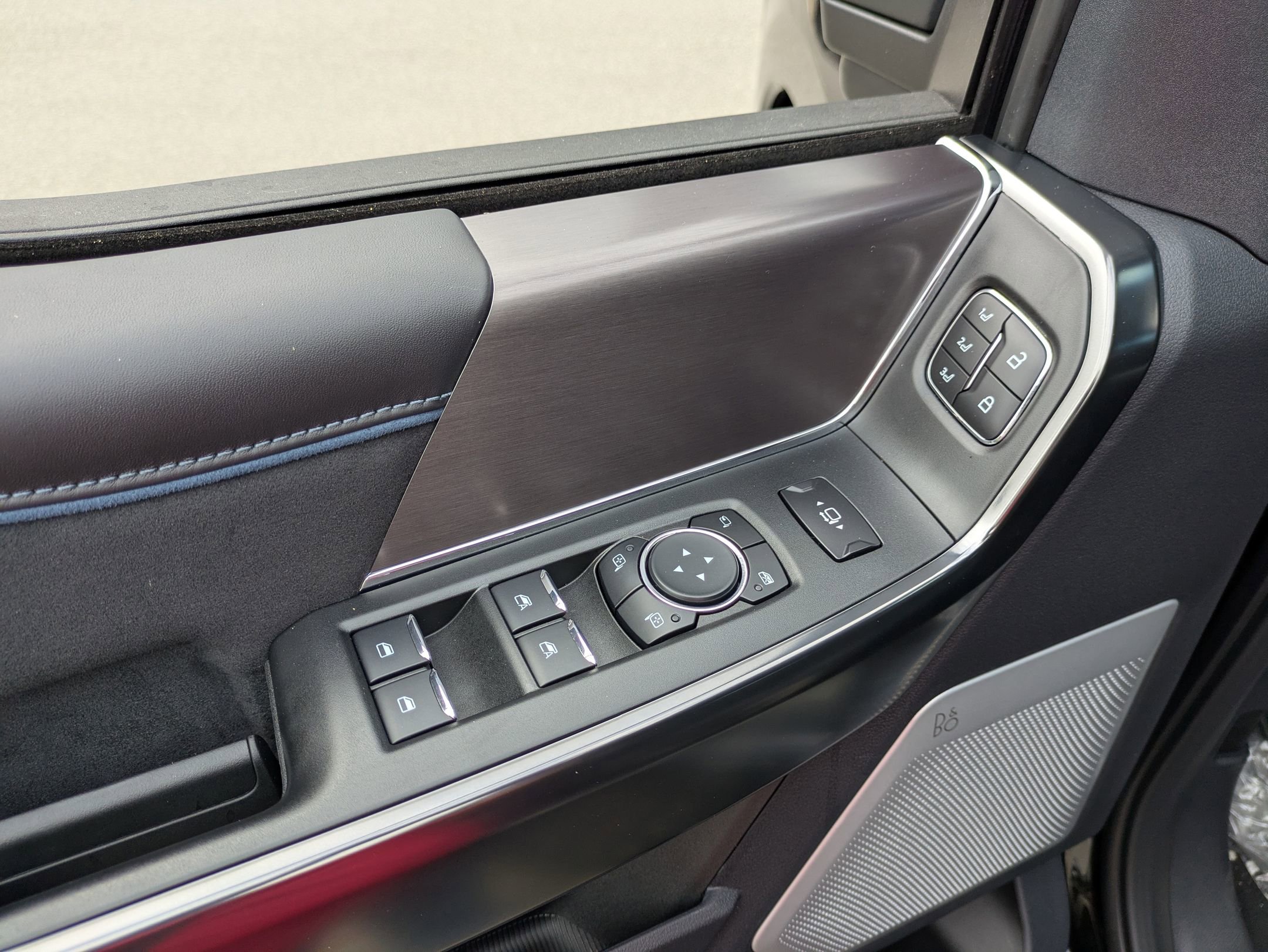 New 2026 Ford F250 Platinum w/ Tremor Off-Road Package image 17