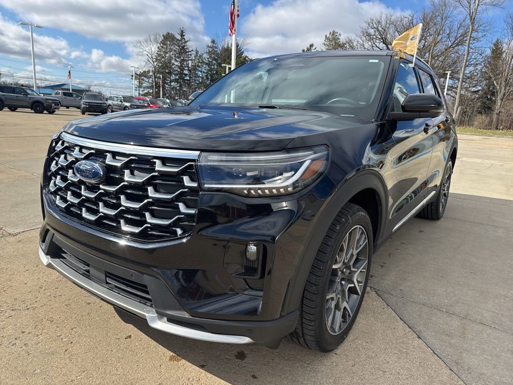 Certified 2025 Ford Explorer Platinum w/ Ultimate Package AWD/4WD image 3