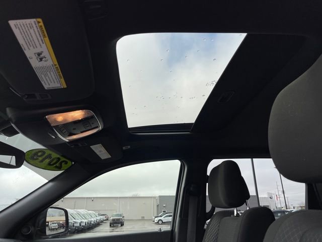 Used 2019 Jeep Grand Cherokee Laredo image 21