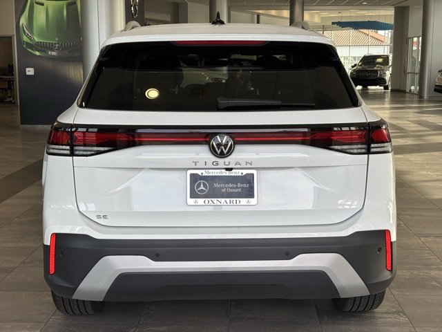 Used 2025 Volkswagen Tiguan SE image 4