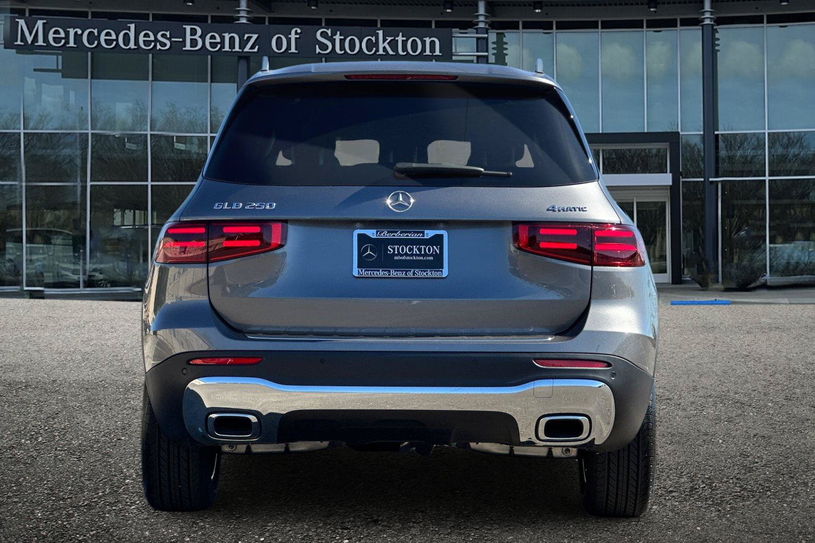 New 2026 Mercedes-Benz GLB 250 4MATIC image 5