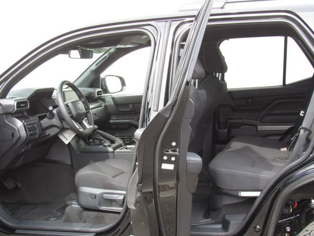 Used 2025 Toyota 4Runner SR5 image 12