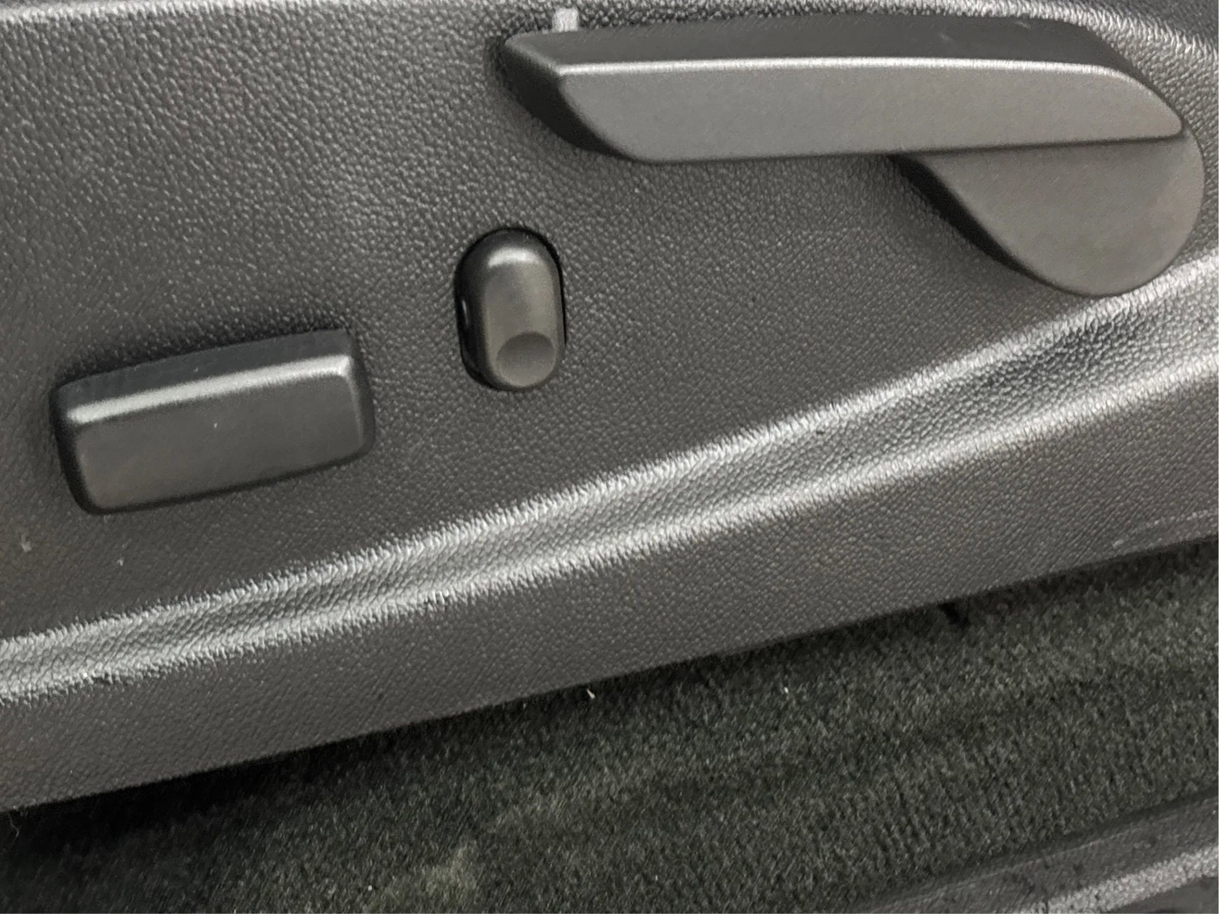 Used 2018 Chevrolet Colorado Z71 image 25