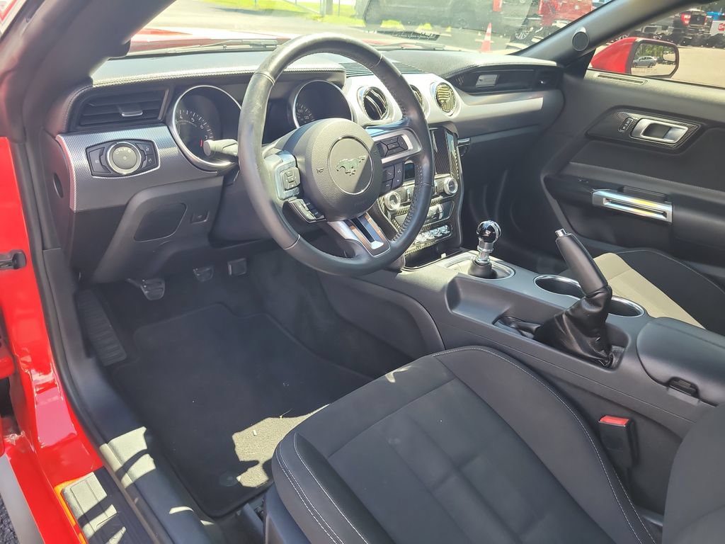 Used 2018 Ford Mustang GT RWD image 13