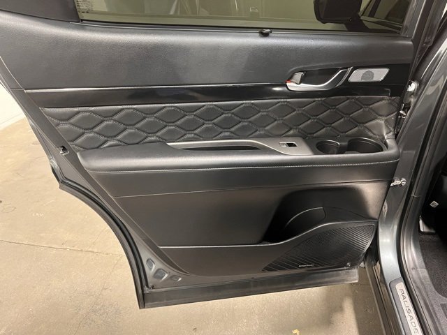 Used 2022 Hyundai Palisade Calligraphy image 16