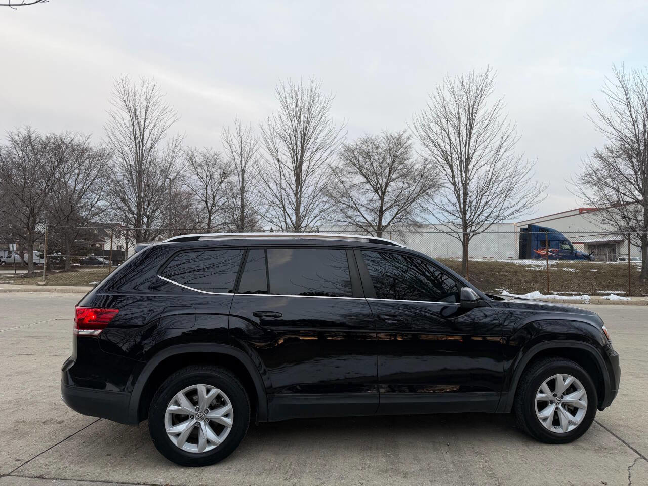 Used 2018 Volkswagen Atlas SE FWD image 18
