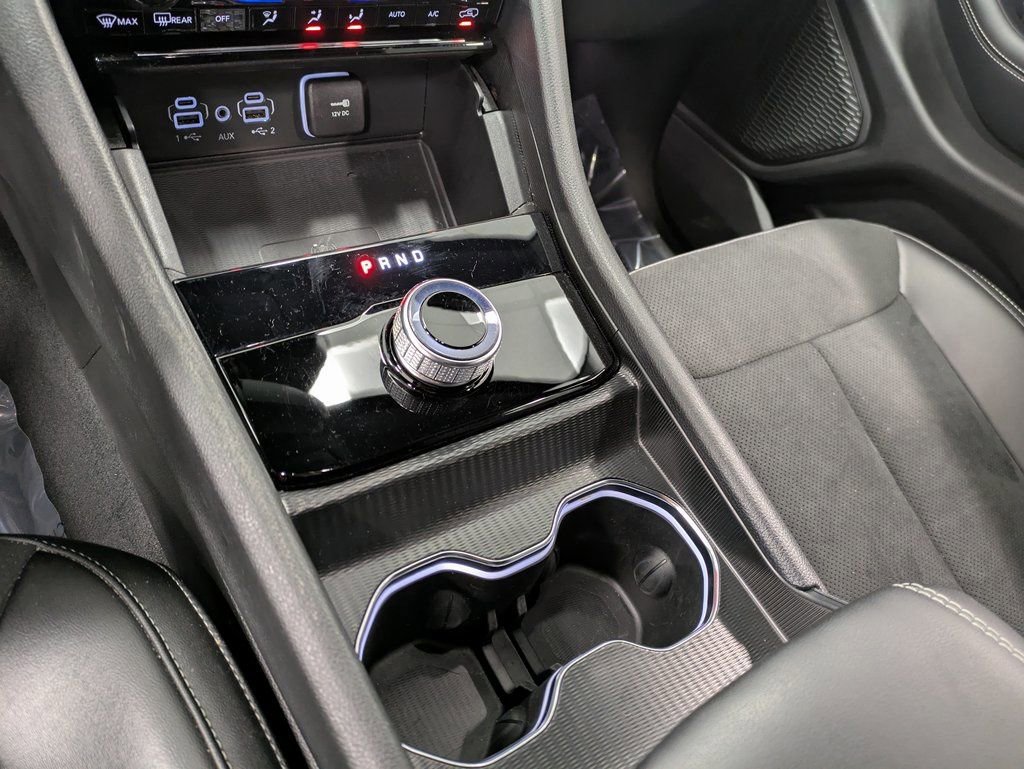 Used 2024 Jeep Grand Cherokee Altitude image 15