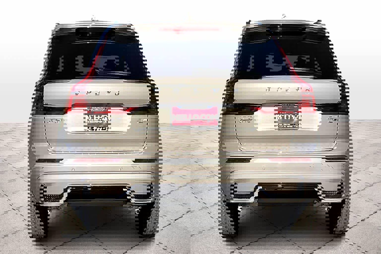 New 2026 Volvo XC60 T8 Ultra w/ Protection Package Premier image 6