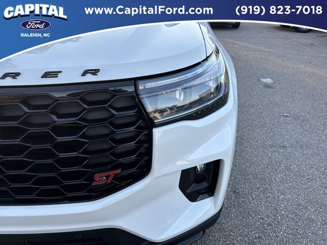 Certified 2025 Ford Explorer ST image 11