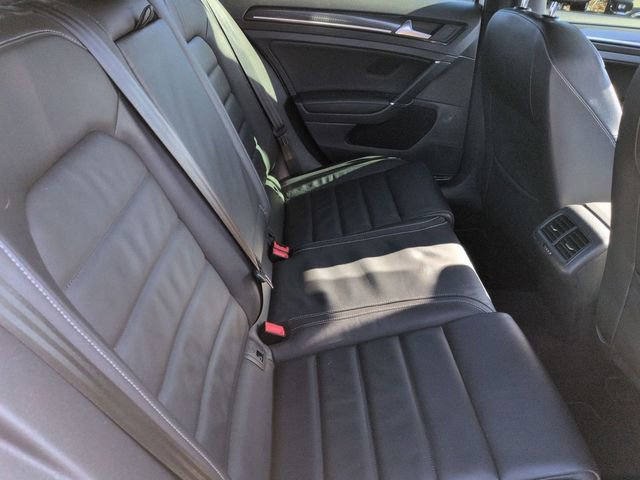 Used 2017 Volkswagen Golf 4-Door image 27