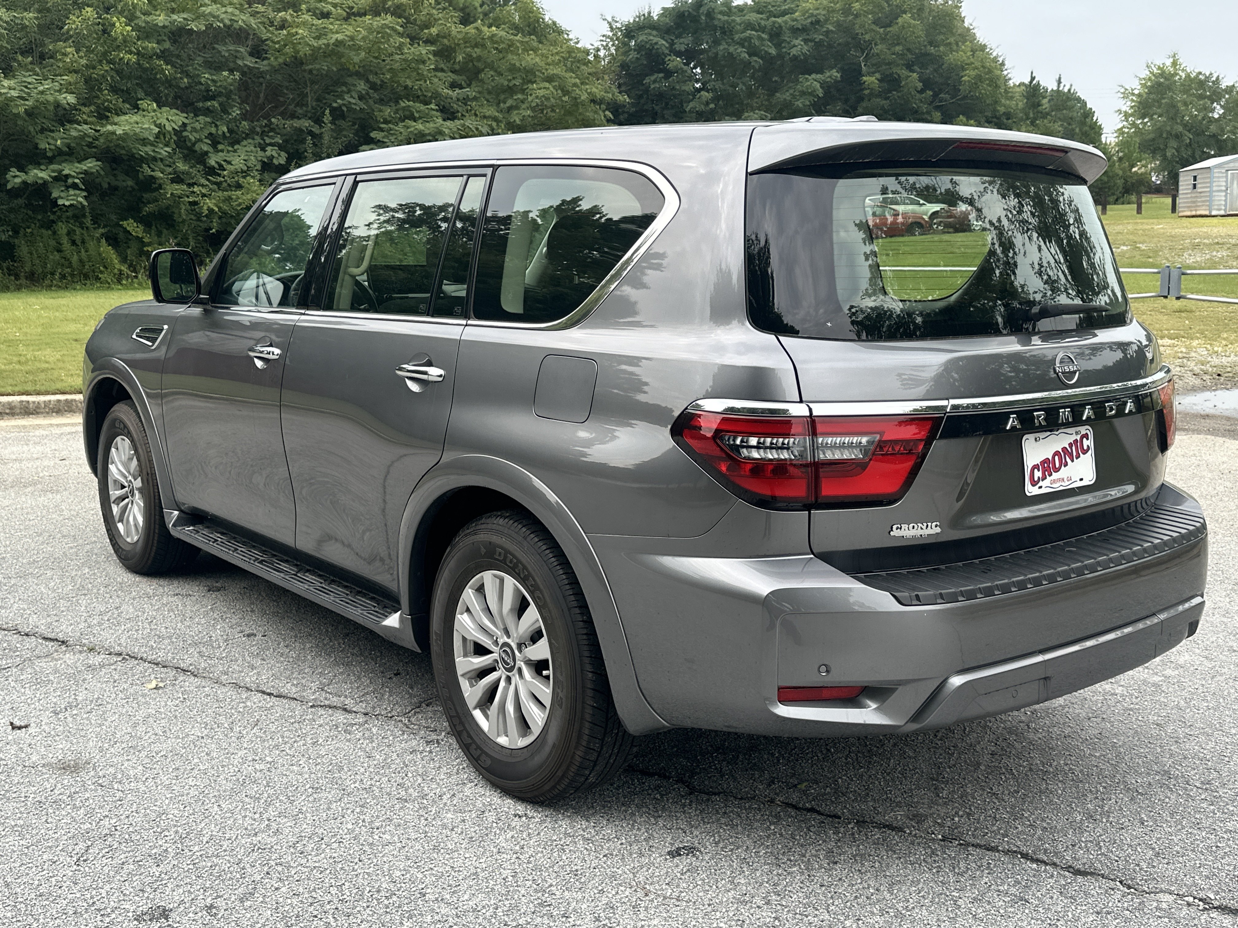 Used 2023 Nissan Armada S AWD/4WD image 7