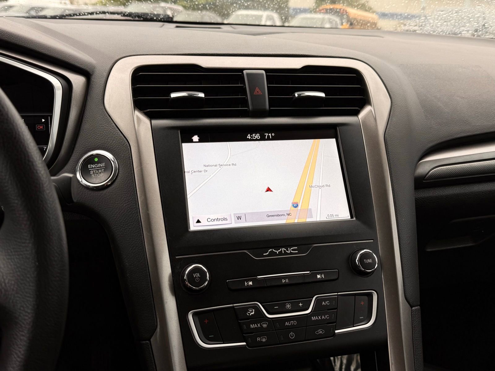 Used 2019 Ford Fusion SE FWD image 31