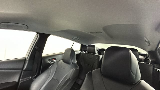 Used 2019 Toyota Prius Prime Premium FWD image 12