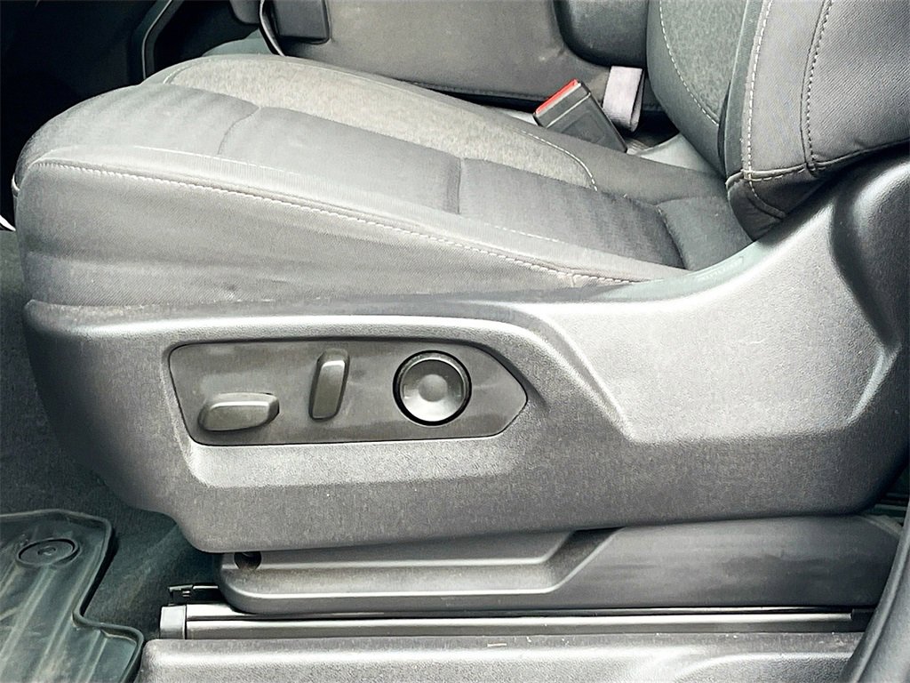 Used 2023 Chevrolet Silverado 1500 LT image 18