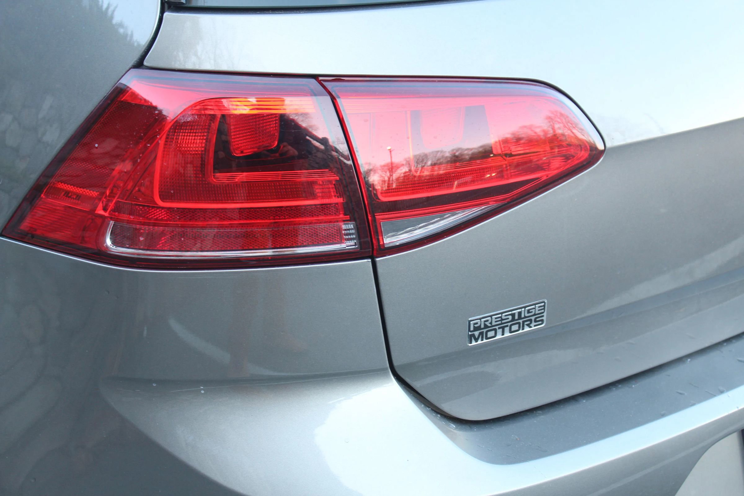 Used 2016 Volkswagen Golf 4-Door image 42