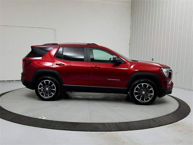 Used 2026 GMC Terrain Elevation w/ Elevation Premium Package image 8