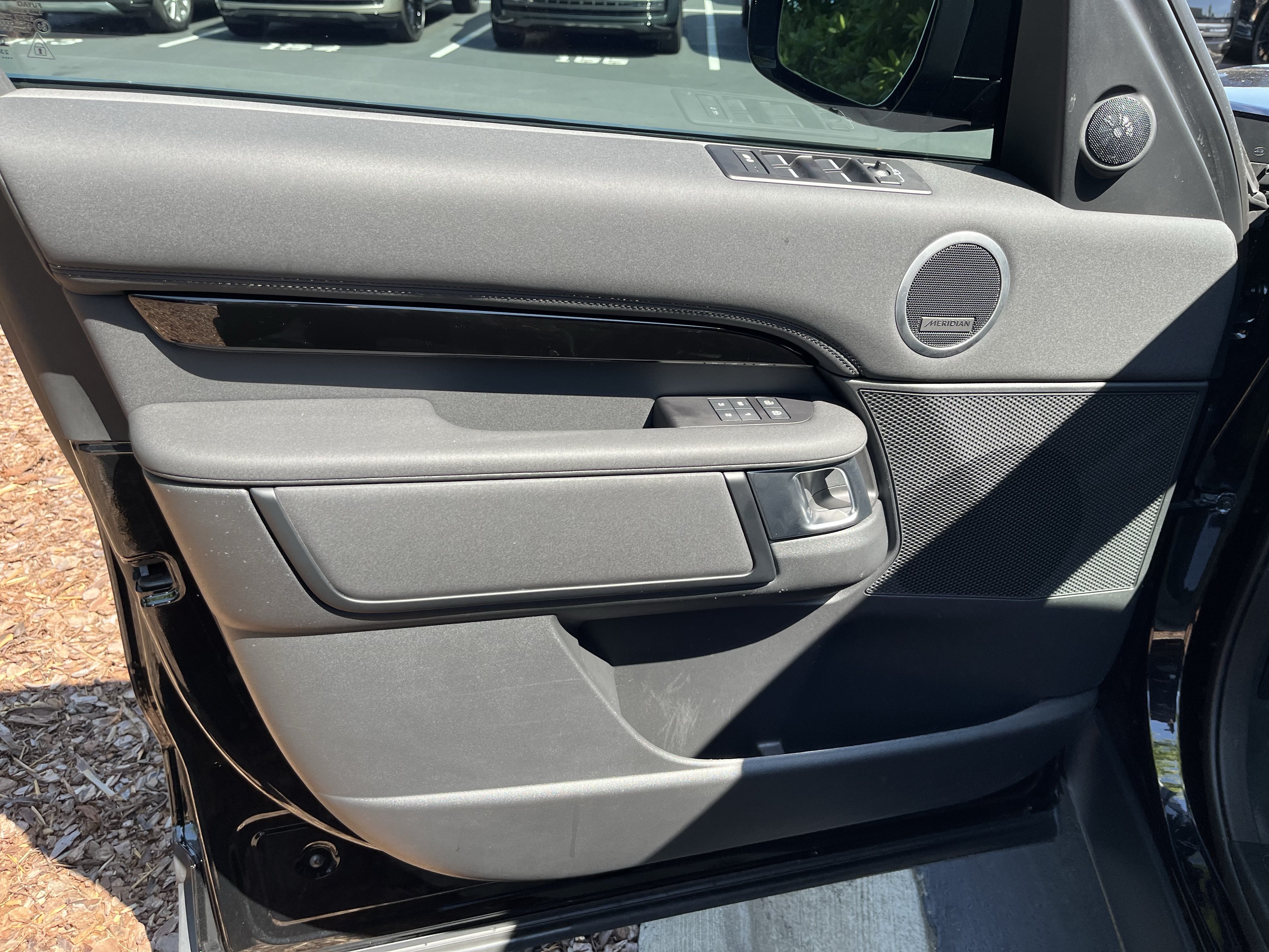 Certified 2024 Land Rover Discovery S AWD/4WD image 14