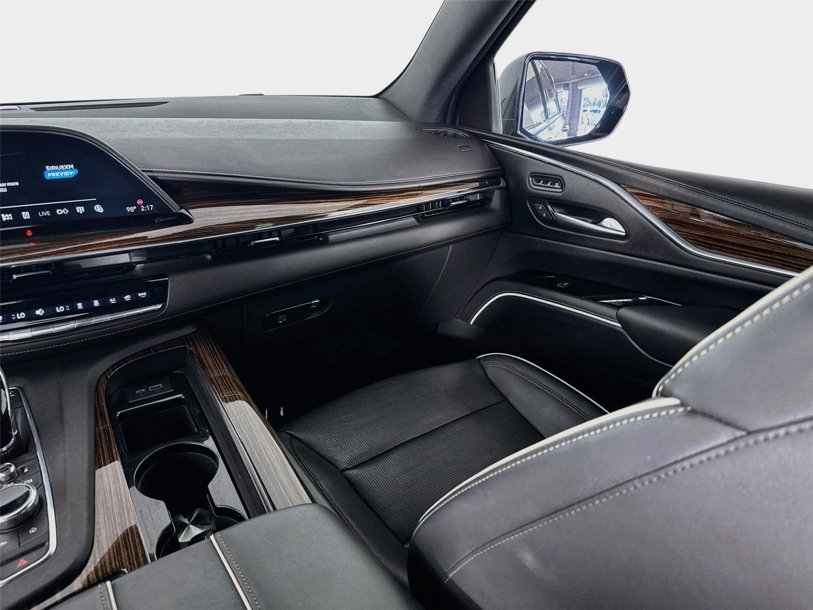 Used 2023 Cadillac Escalade Premium Luxury RWD image 27