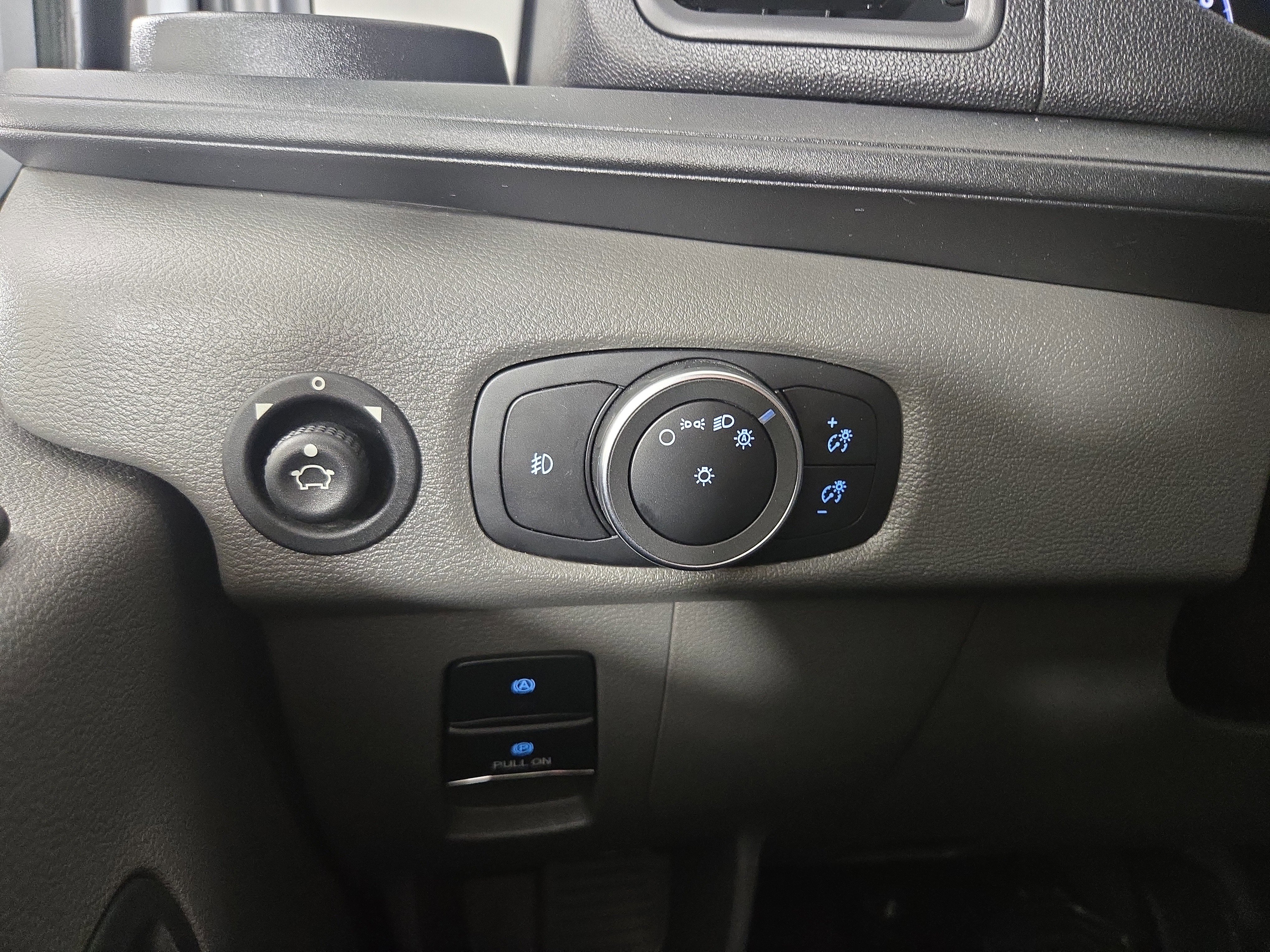 Used 2024 Ford Transit 250 Low Roof AWD w/ Exterior Upgrade Package image 25